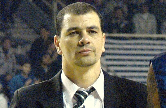 Sergio Hernández assume comando do basquete do Flamengo