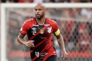 Thiago Heleno no radar do Goiás