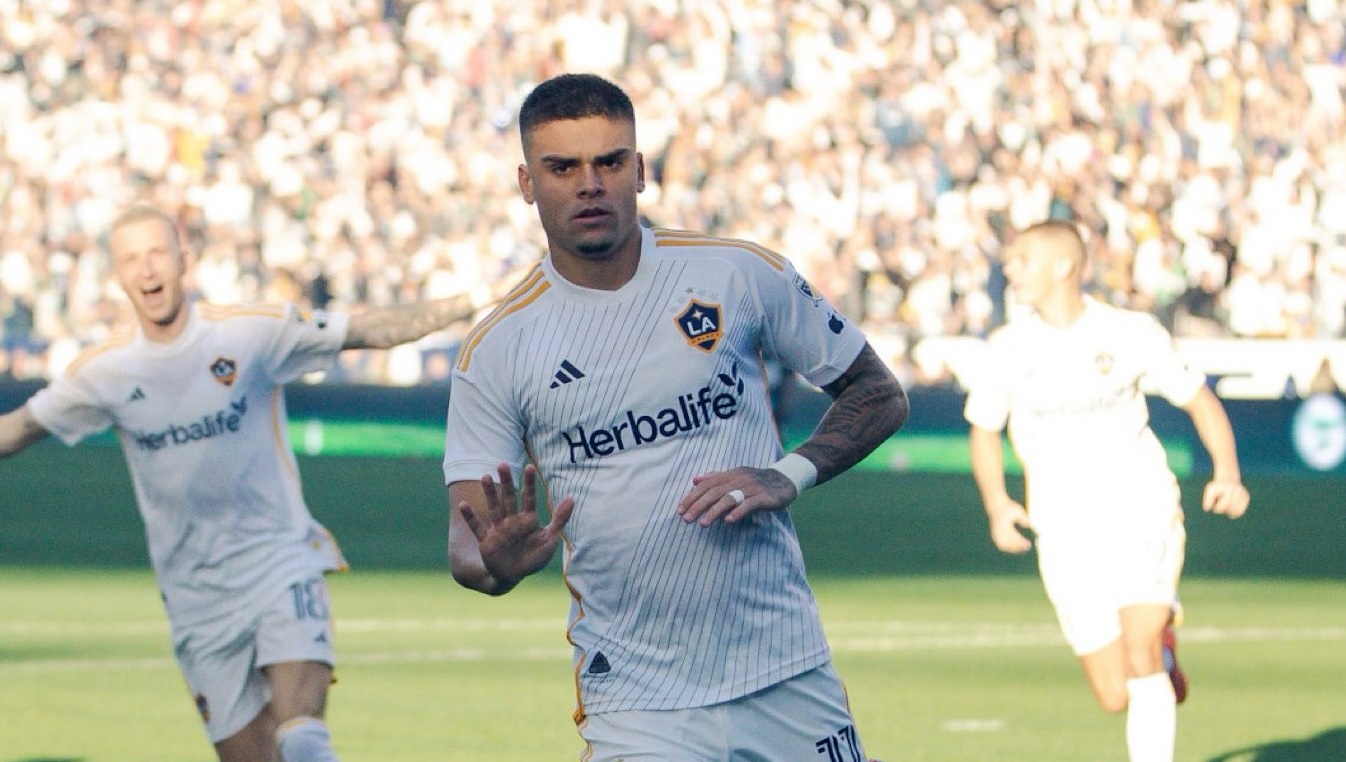 Gabriel Pec pelo LA Galaxy