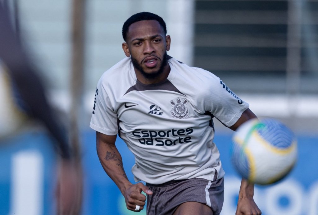 José Martínez deve aparecer na equipe titular do Corinthians