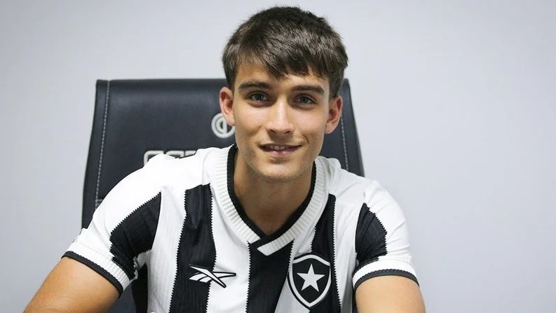 Matías Benech foi confirmado como reforço do Botafogo