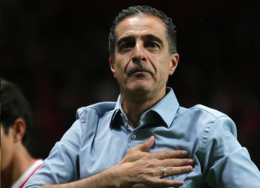 Renato Paiva assume o comando do Botafogo