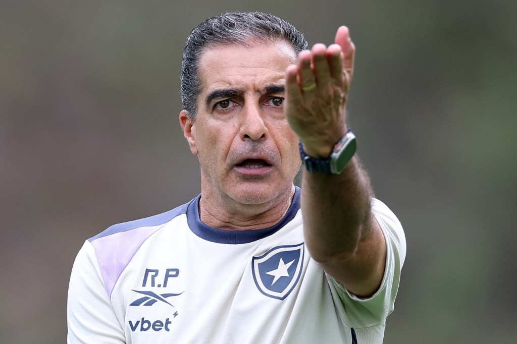 Renato Paiva abre o jogo sobre John Textor, Artur Jorge, Botafogo e mais; confira
