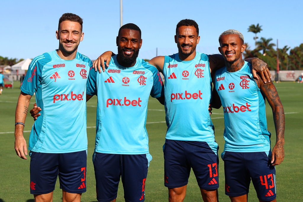 QUARTETO RUBRO-NEGRO FOI CHAMADO PARA A SELEÇÃO BRASILEIRA.