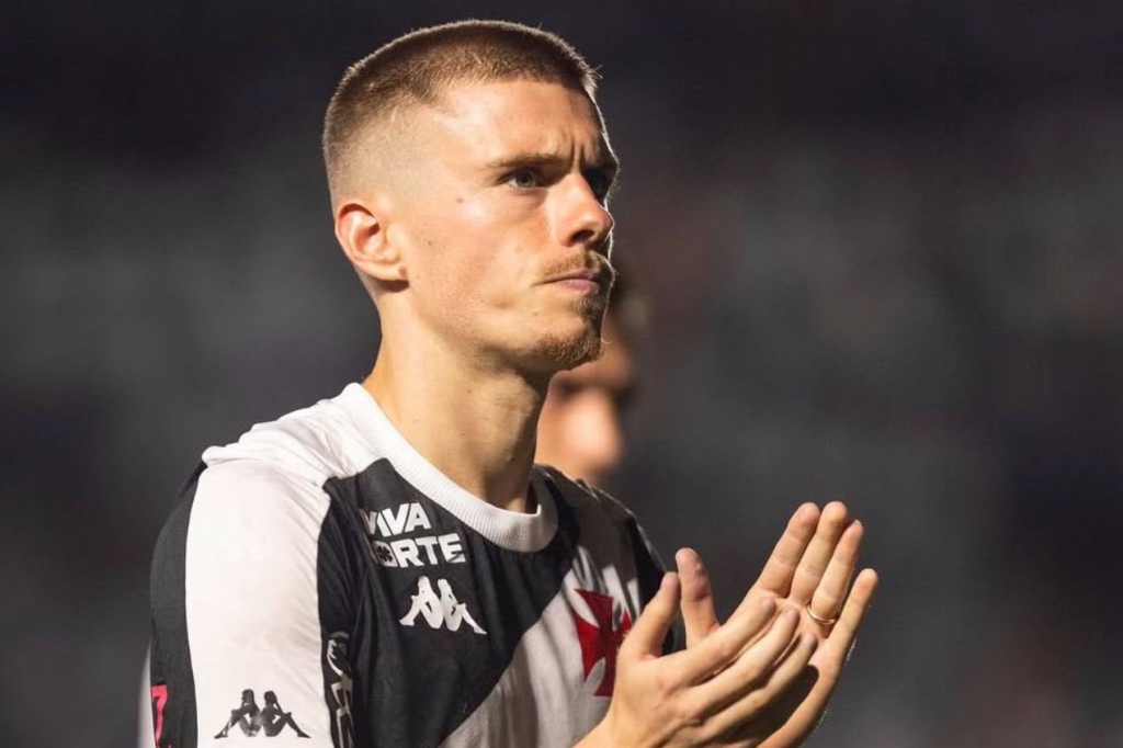 Vasco empresta Maxime Domínguez ao Toronto FC com opção de compra; saiba detalhes
