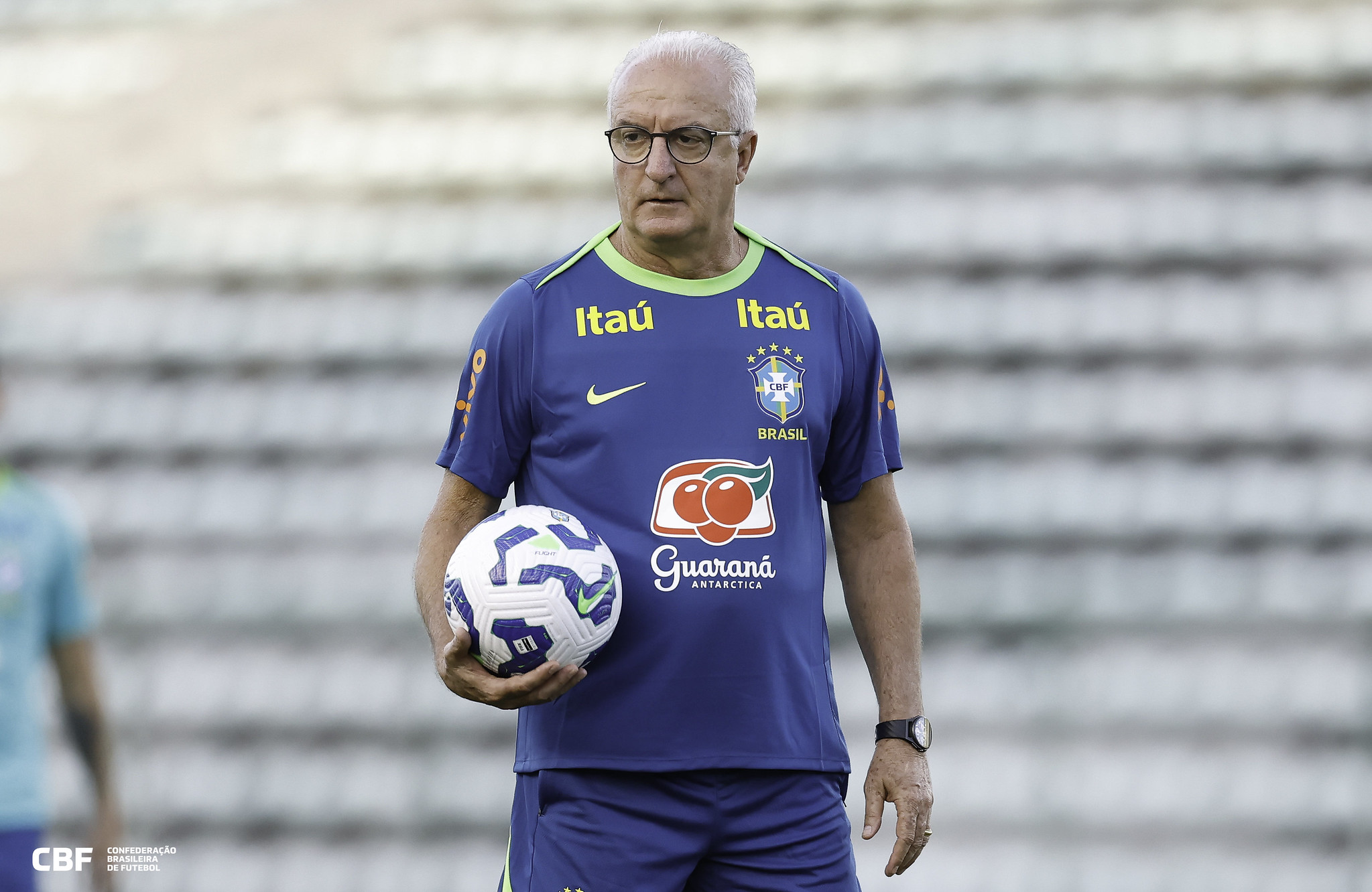 Dorival Júnior está pensando no jogo com a Argentina