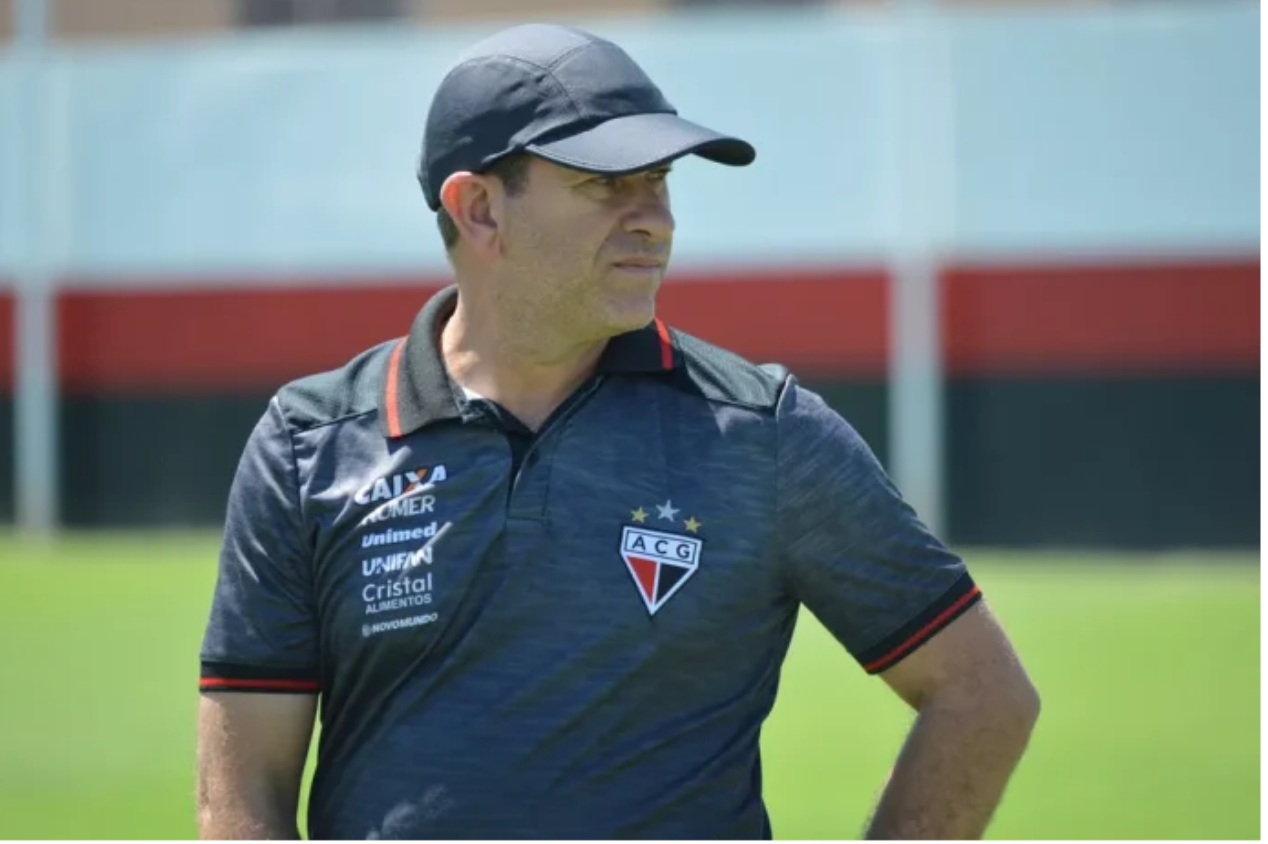 Claudio Tencati é o novo técnico do Atlético-GO