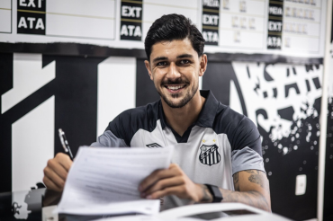 Santos atrasa pagamento por João Basso e Arouca aciona FIFA