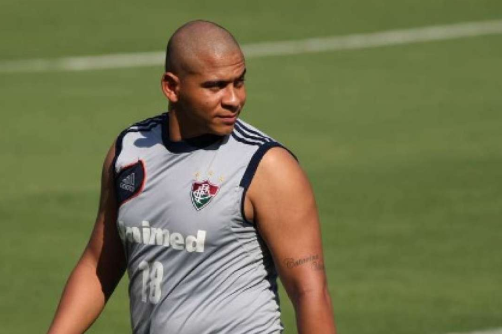 Walter está perto de acerto com o Americano