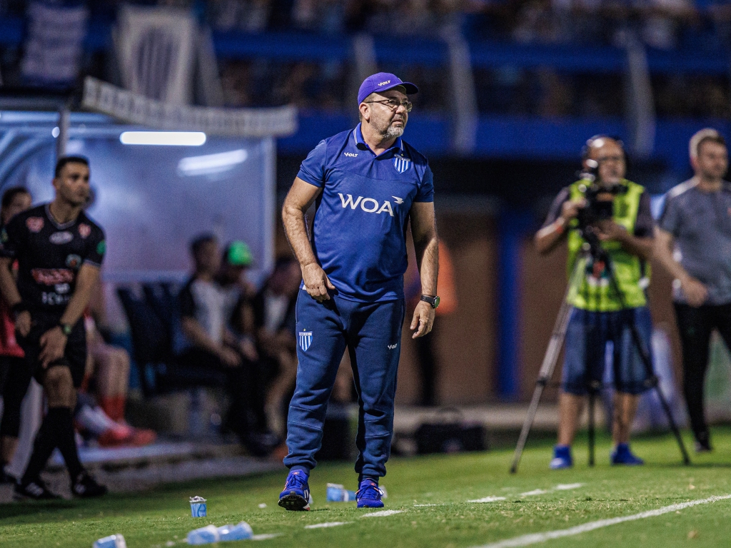 Enderson Moreira deixou o Avaí