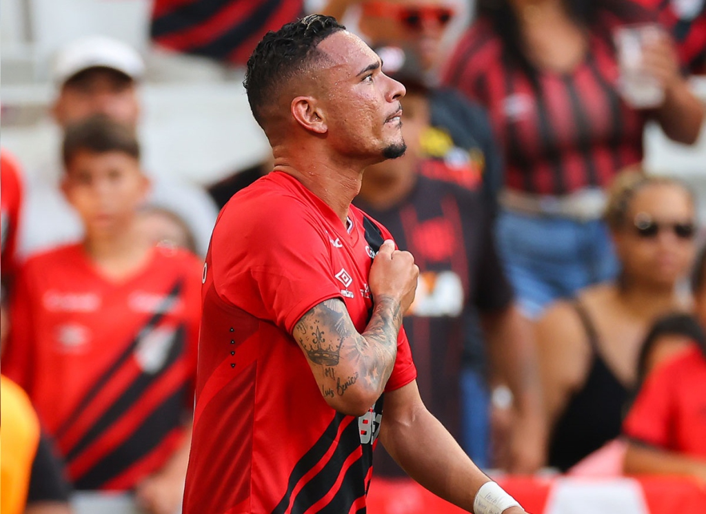 Luiz Fernando é um dos destaques do Athletico-PR