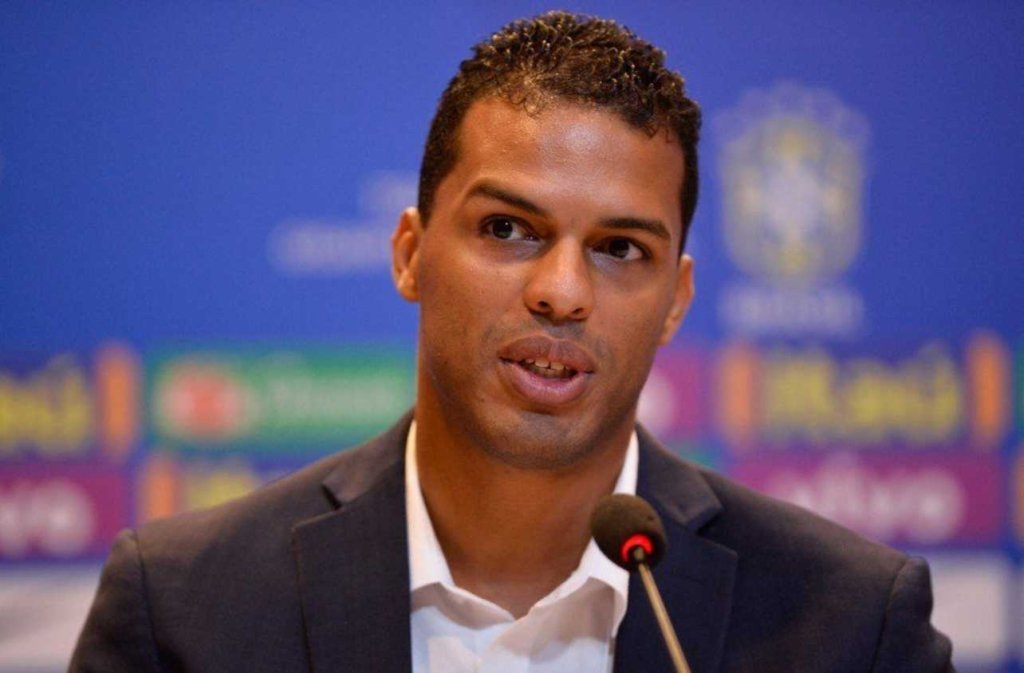 Gre-Nal: Grêmio inscreve Fernando Lázaro pensando em clássico pelo Brasileirão