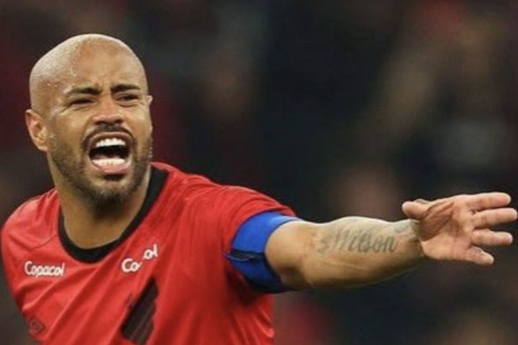 Athletico recusa proposta do Paysandu por Thiago Heleno; saiba detalhes