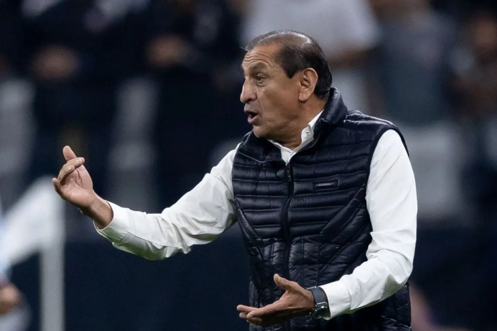 Ramón Díaz pode assumir a seleção Peruana