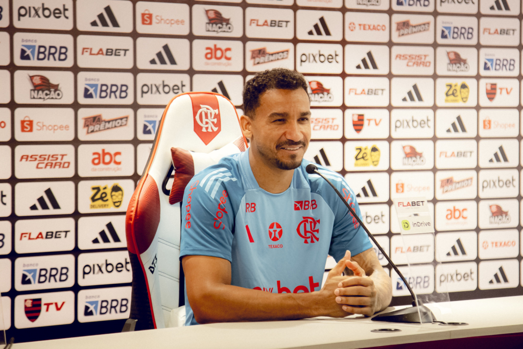 DANILO FALA SOBRE PRESSÃO NO FLAMENGO