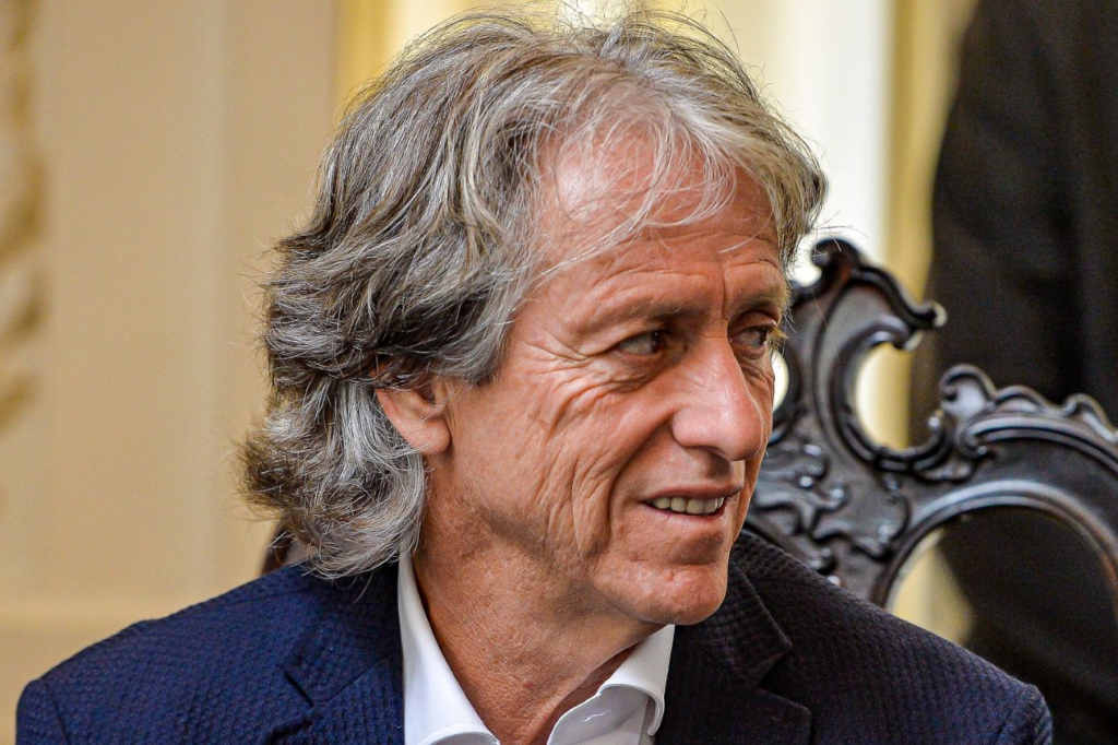 Ex-Flamengo, Internazionale e Benfica, Júlio César aprova Jorge Jesus na Seleção Brasileira: “Respira futebol 24 horas”