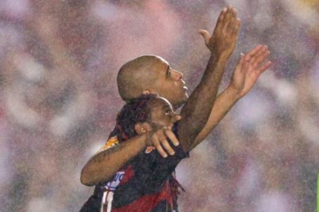 Relembre 10 jogadores que atuaram por Flamengo x Corinthians
