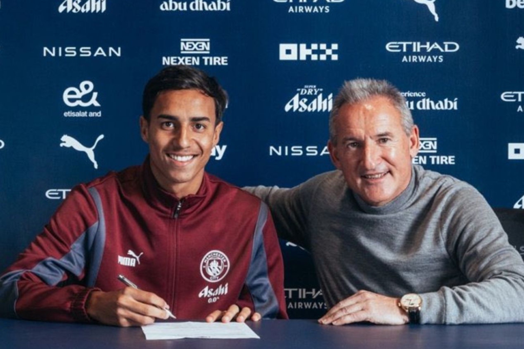 Fora dos planos do Manchester City, ex-Palmeiras entra na mira do Flamengo