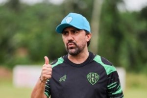 Técnico do Paysandu admite pressão após sequência de derrotas no Brasileirão Série B