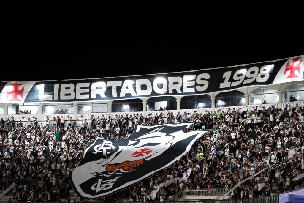 Vasco leva invencibilidade em São Januário