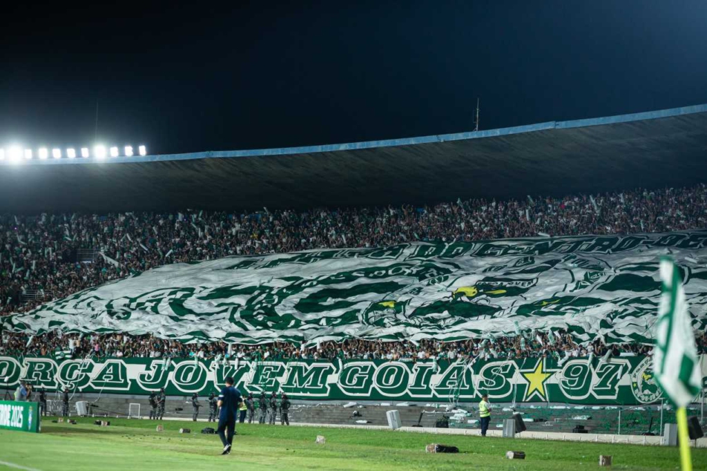 Botafogo-SP x Goiás