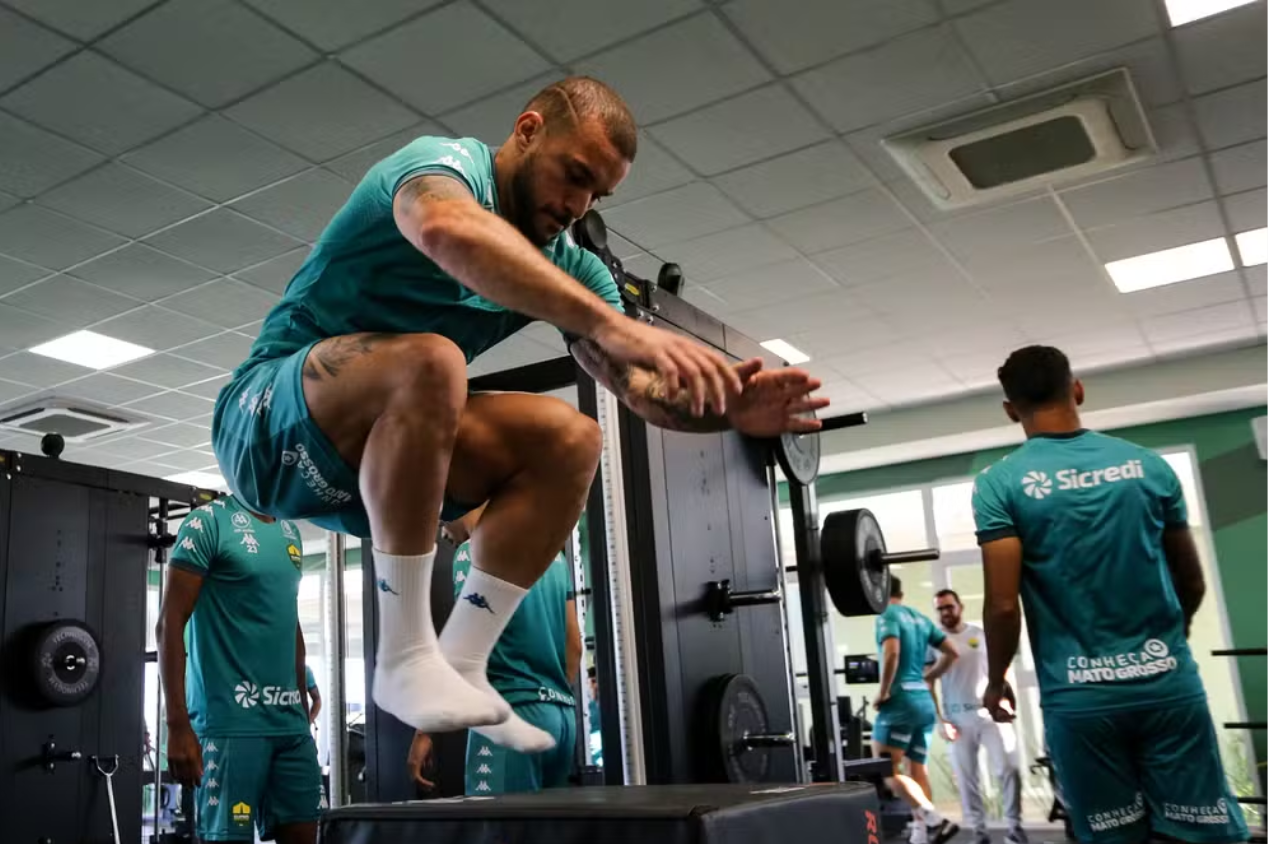 André Luís rescinde contrato com o Cuiabá