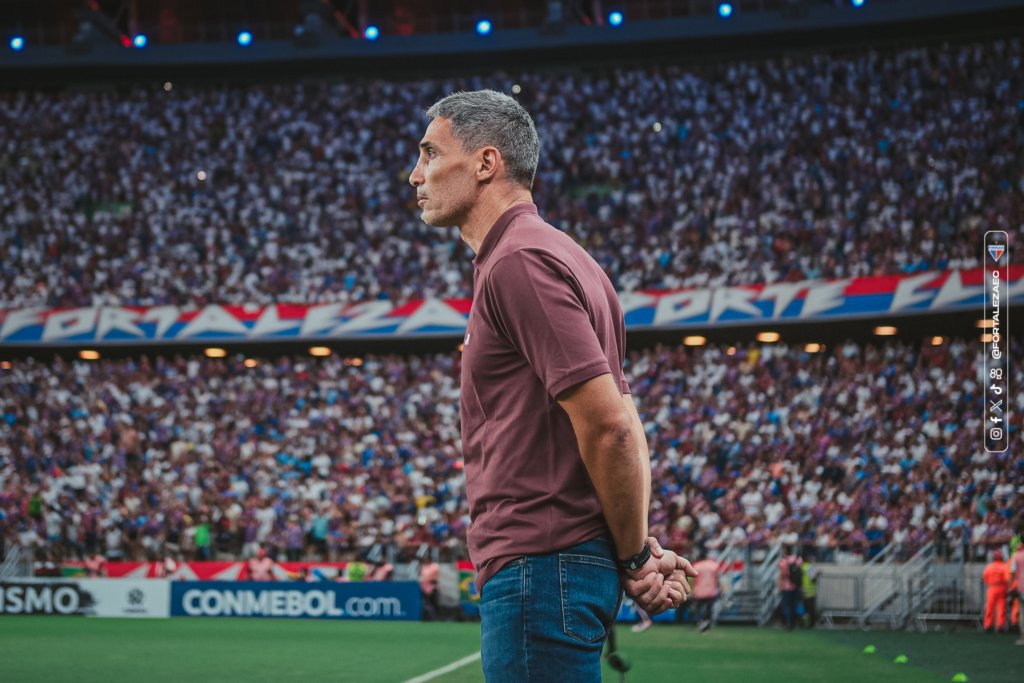 Juan Pablo Vojvoda é o técnico do Fortaleza