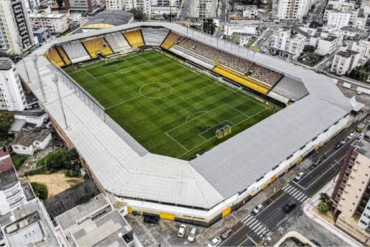 Criciúma x Operário: equipes se enfrentam pelo Campeonato Brasileiro da Série B