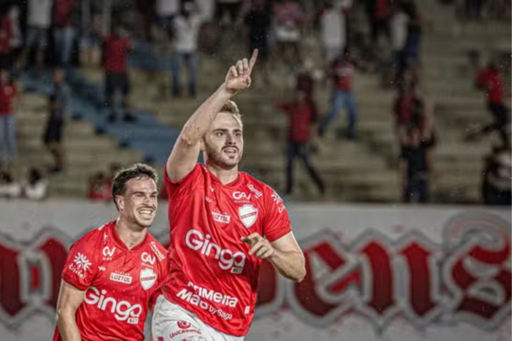 Gabriel Poveda marcou o gol do Vila Nova diante do Paysandu