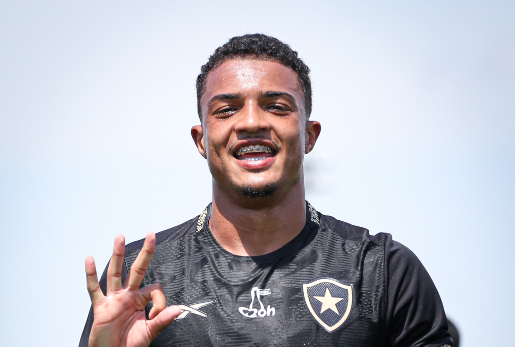 Kayke marcou três vezes na Dallas Cup