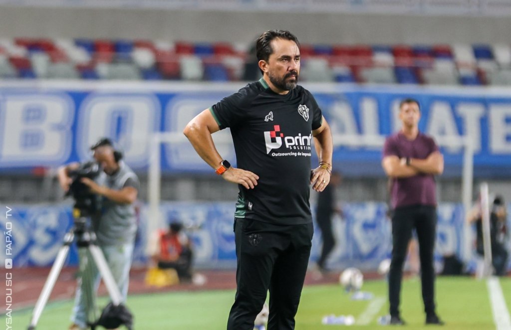 Luizinho Lopes pode ser demitido do Paysandu