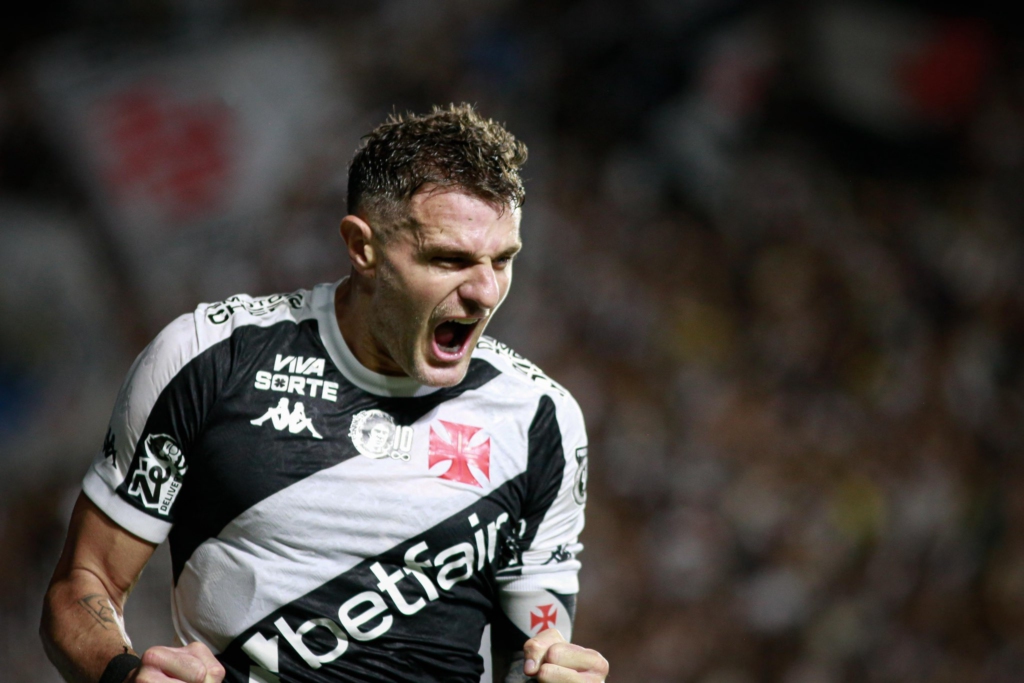 Vegetti teve grande atuação contra o Sport.