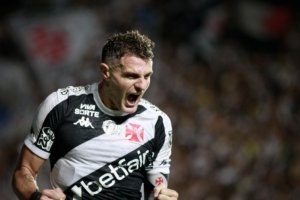 Vegetti teve grande atuação contra o Sport.