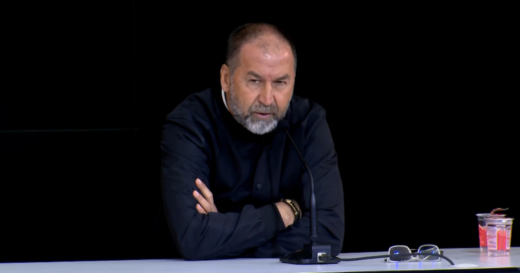 Presidente do Corinthians diz ser inocente que não vai renunciar.