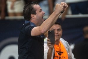 Técnico do Remo, Daniel Paulista manda recado para arbitragem após empate com Atlético-GO