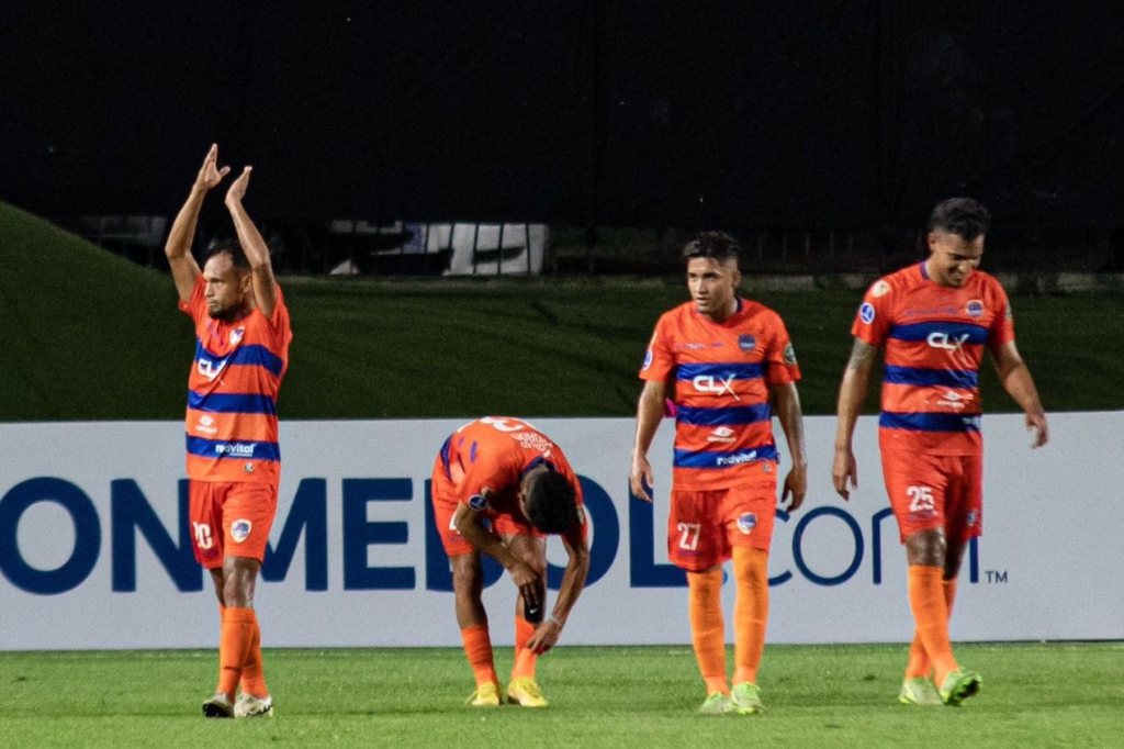 Histórico! Academia Puerto Cabello goleia o Vasco e conquista 1ª vitória venezuelana sobre brasileiros na Copa Sul-Americana