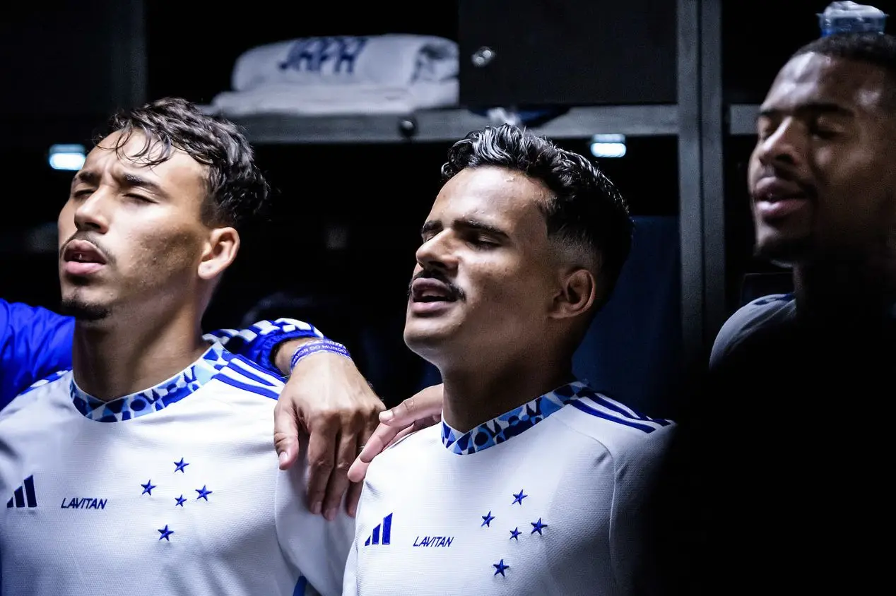 Lateral entra no radar do Benfica e faz Cruzeiro contar com venda; entenda