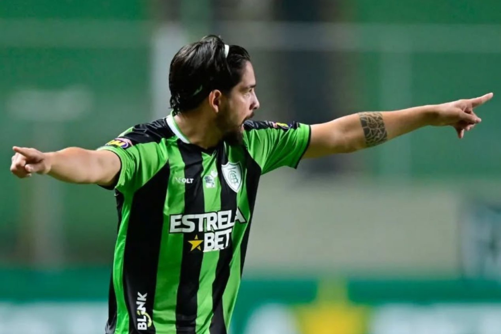 Lembra dele? Martín Benítez acerta rescisão com o América-MG e irá reforçar o Goiás