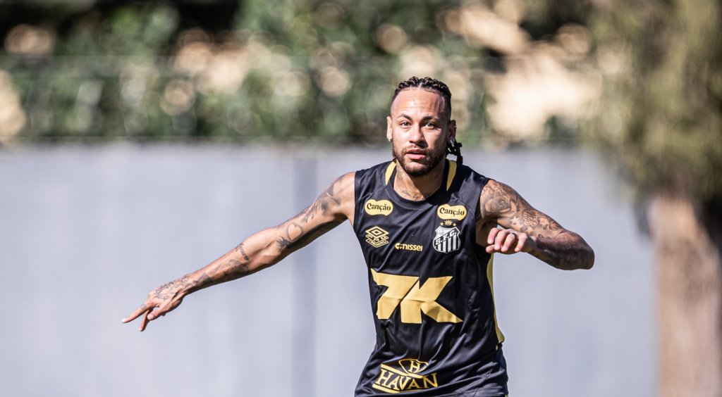 Neymar volta a ser relacionado pelo Santos