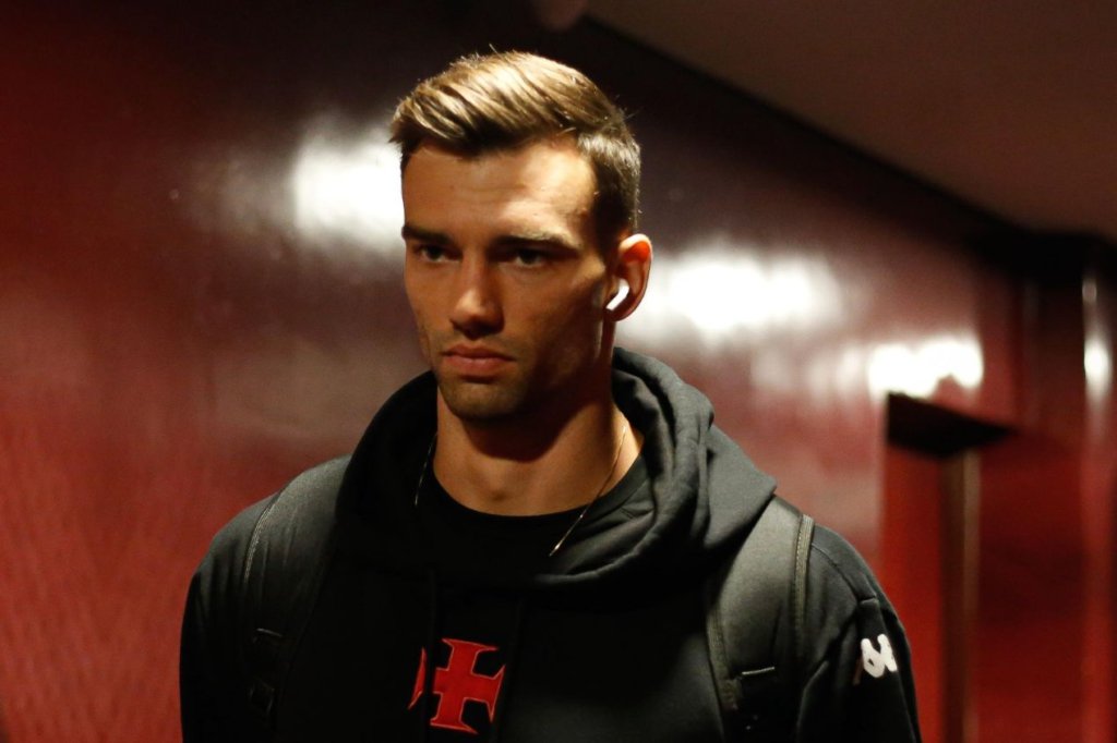 Léo Jardim pode sair do Vasco e é alvo de sondagens; Porto faz consulta