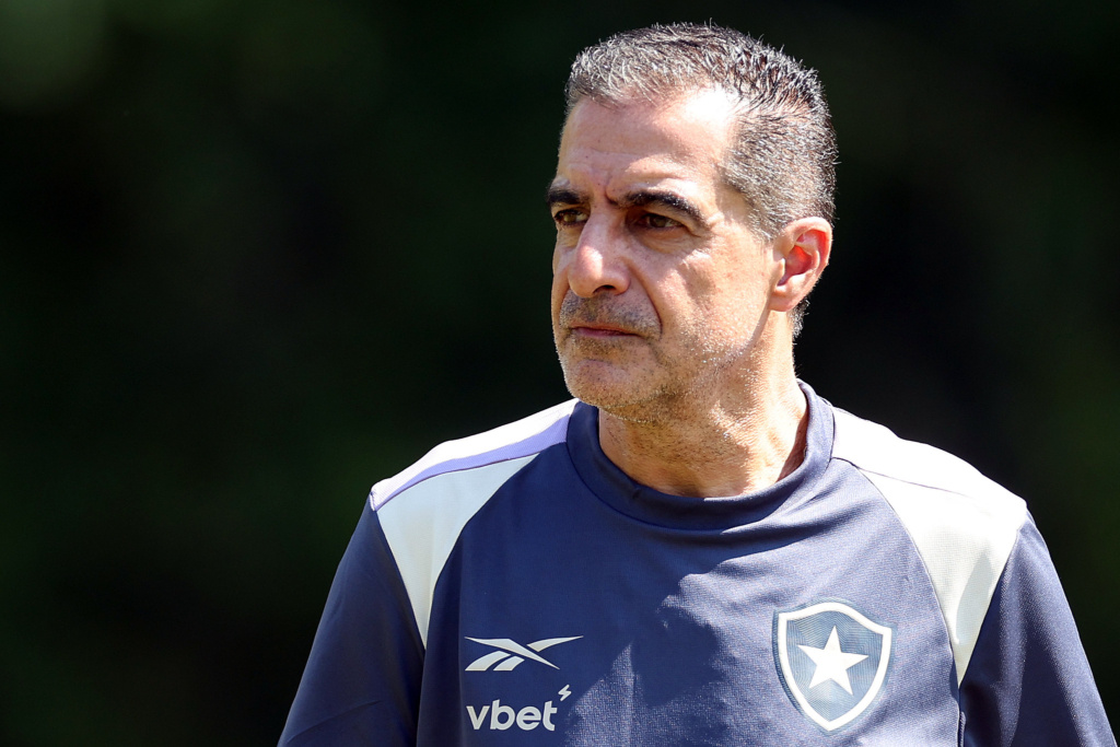 Renato Paiva, treinador do Botafogo