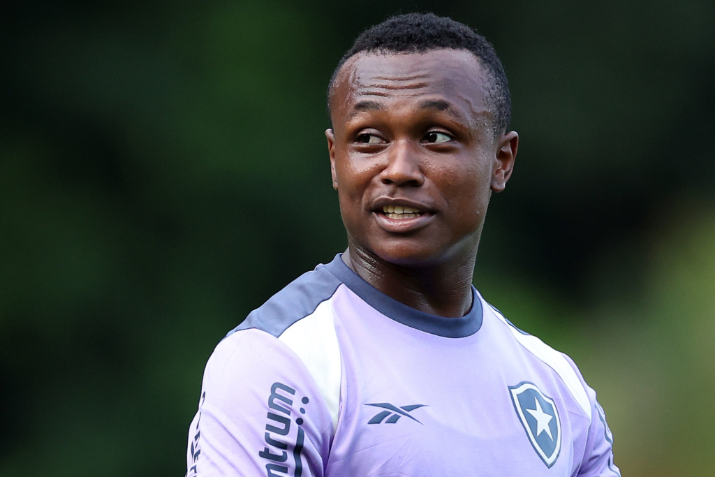 Nathan Fernandes, do Botafogo