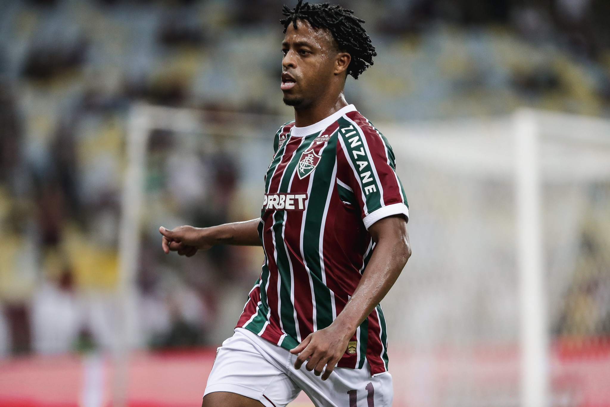Keno pode ficar com vaga na equipe