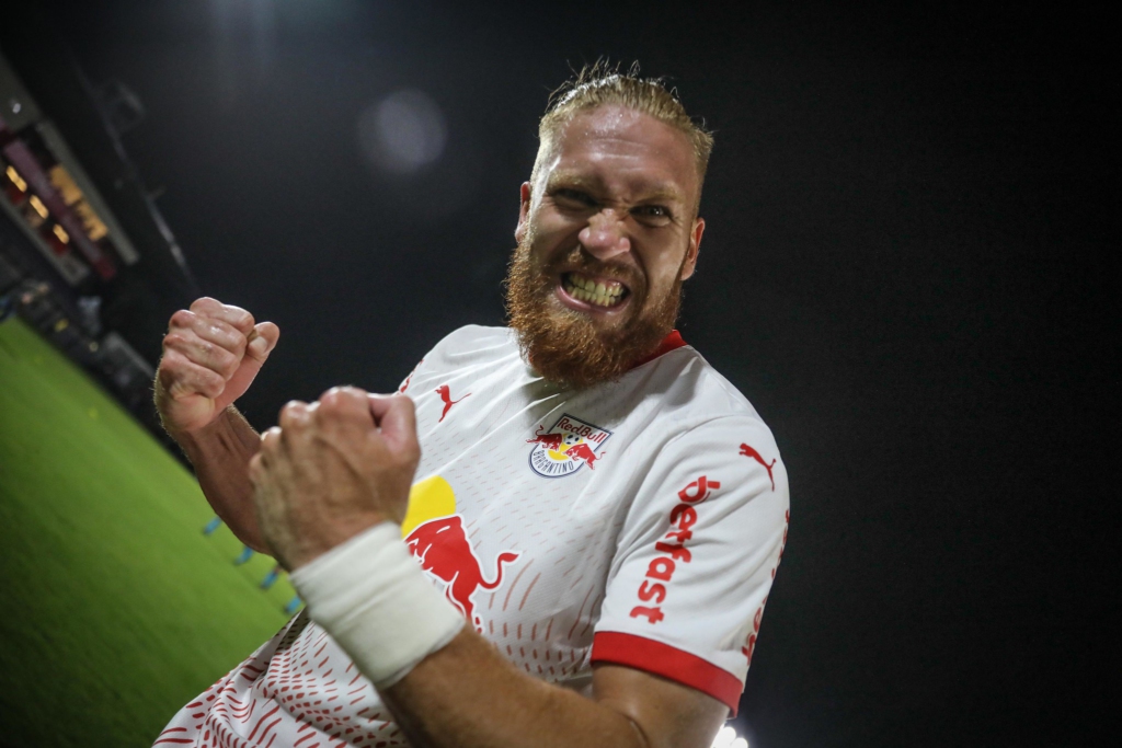 Isidro Pitta tem se destacado