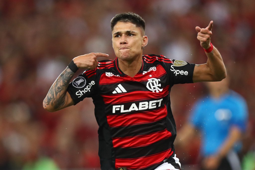 Luiz Araújo é artilheiro do Flamengo