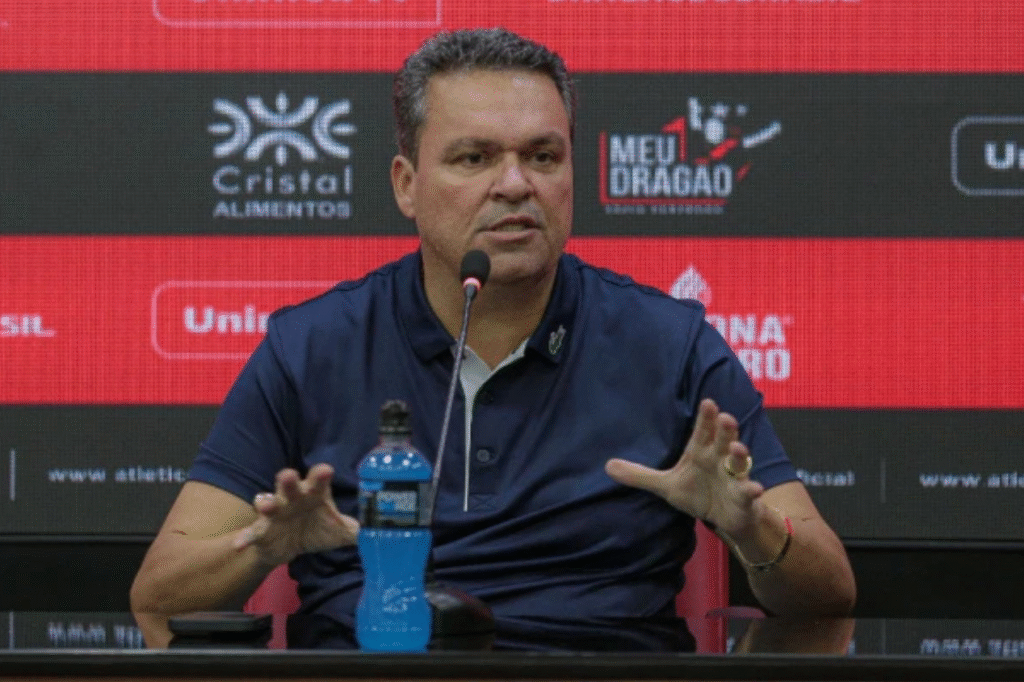 Atlético-Go inicia busca por novo treinador