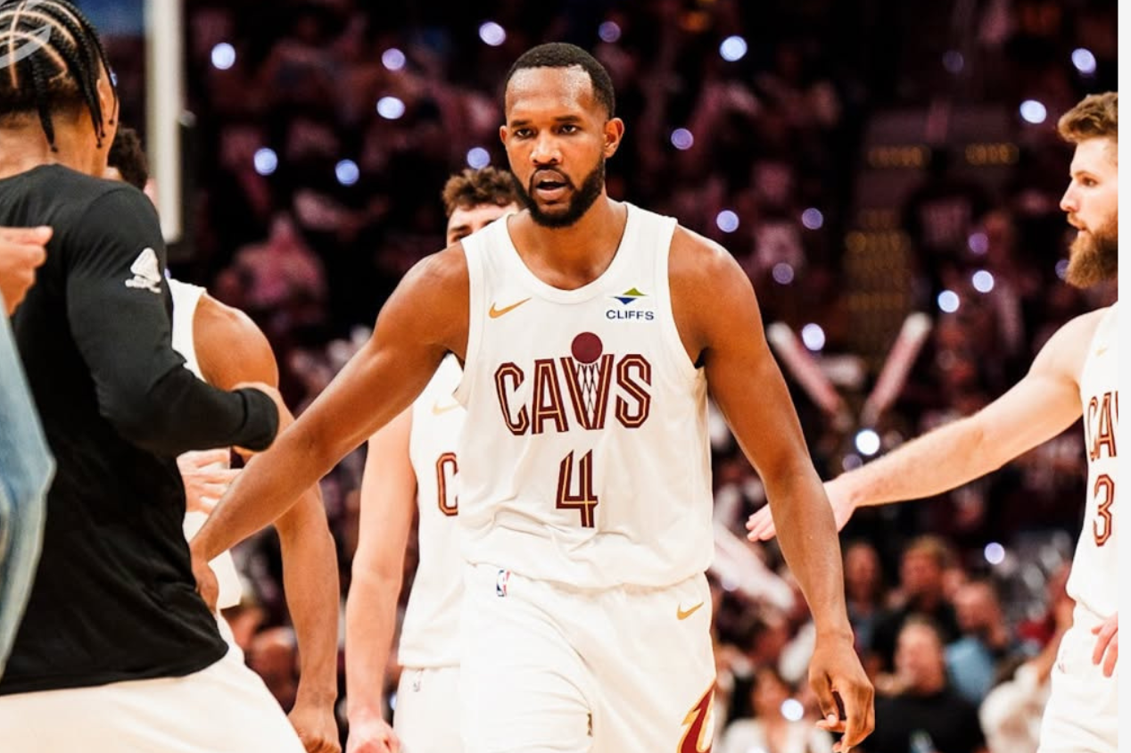 Indiana Pacers e Cleveland Cavaliers entram em quadra pela NBA