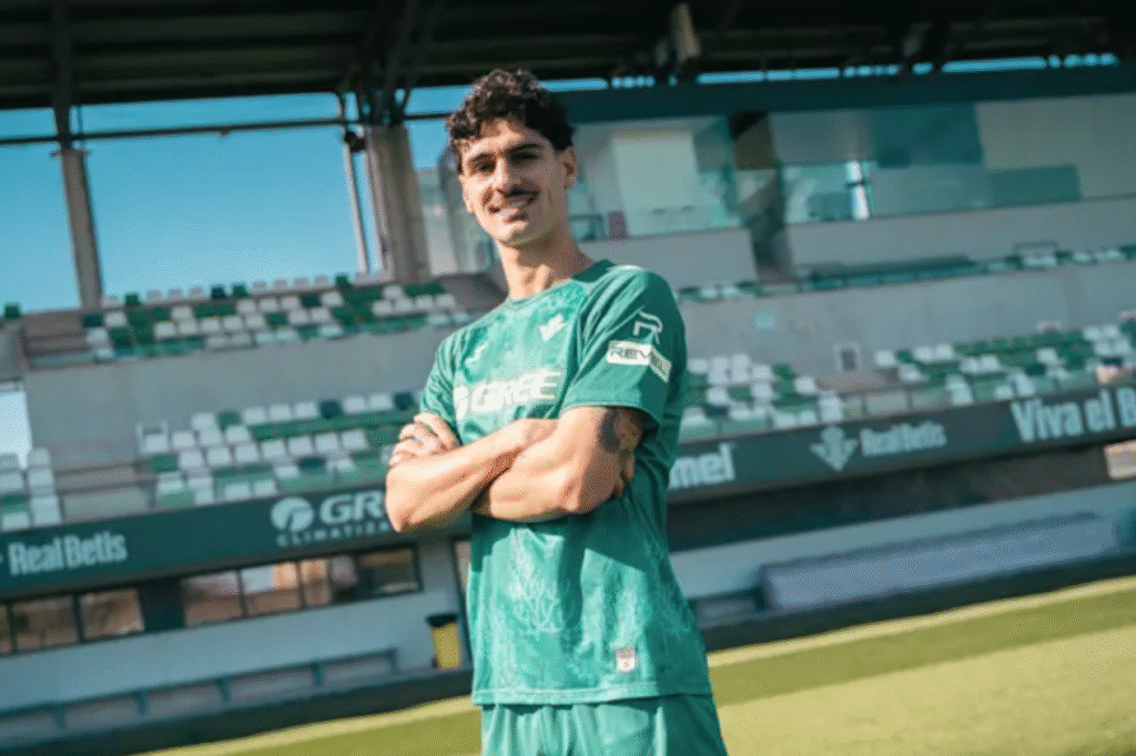 Johnny Cardoso revelado no Internacional pode acertar com o Atlético de Madrid