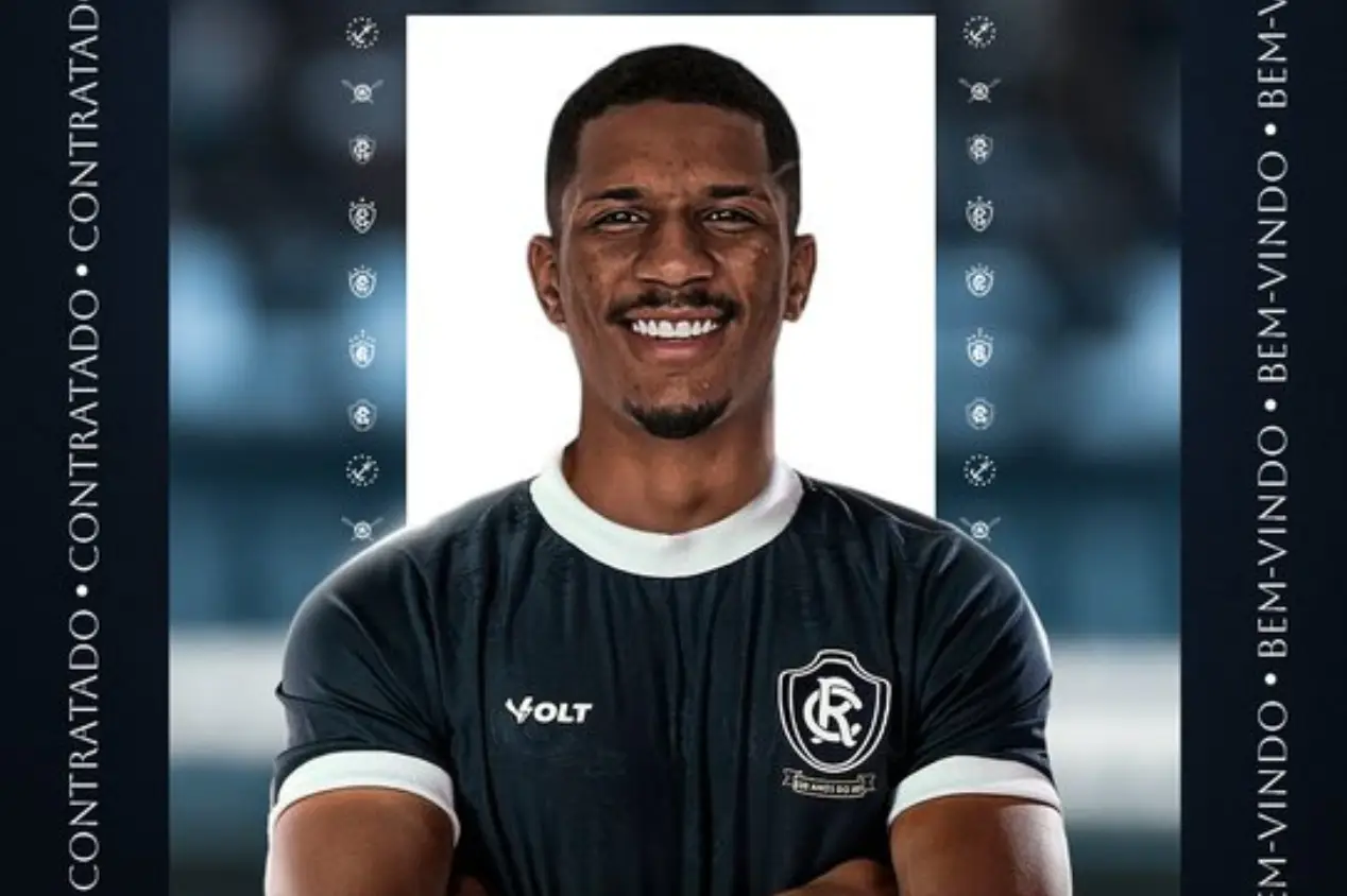 Matheus Davó acerta com o Remo