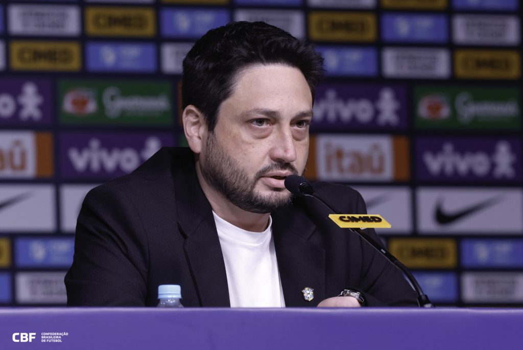 Arthur Elias, treinador da Seleção Feminina